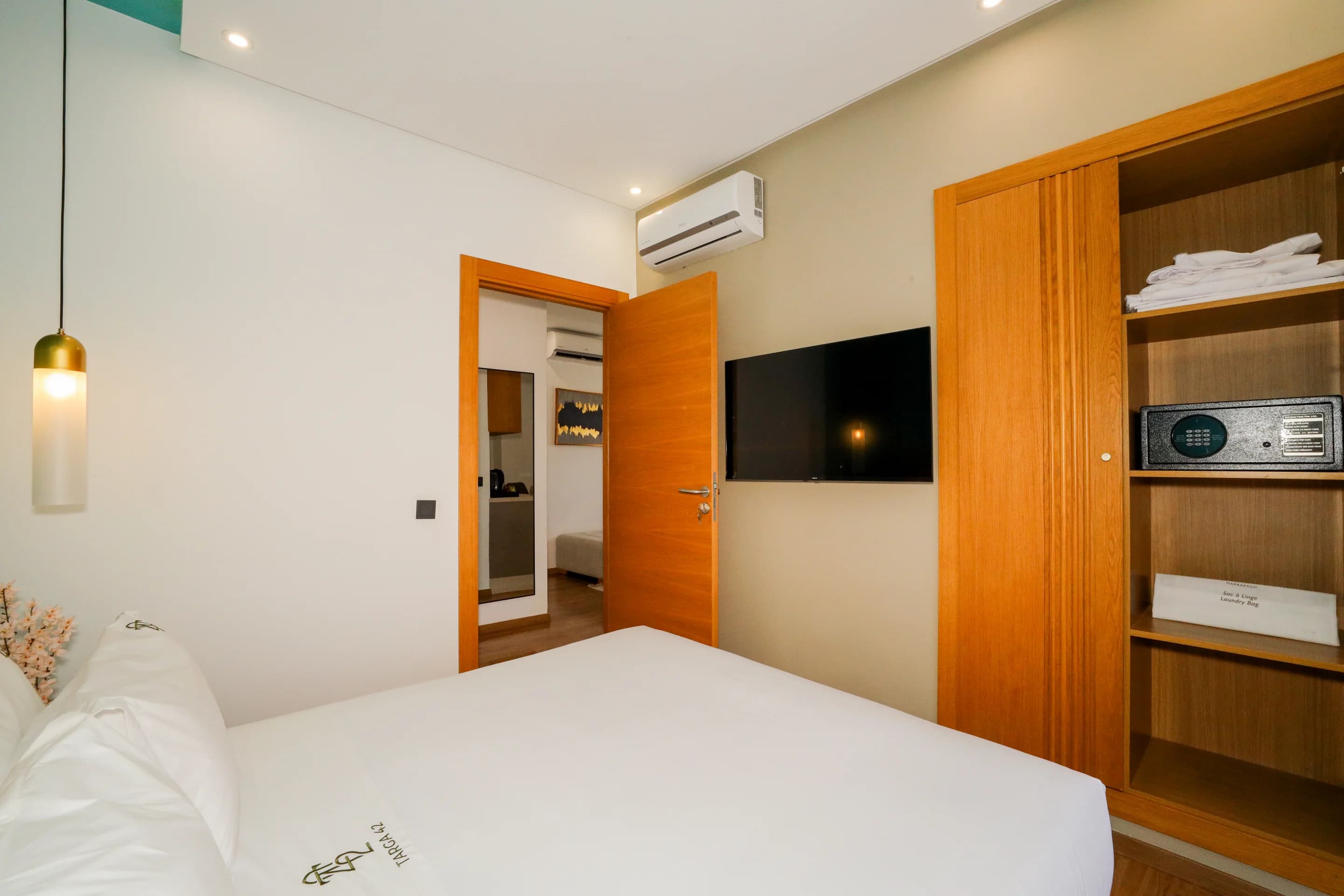 Suite Standard 6