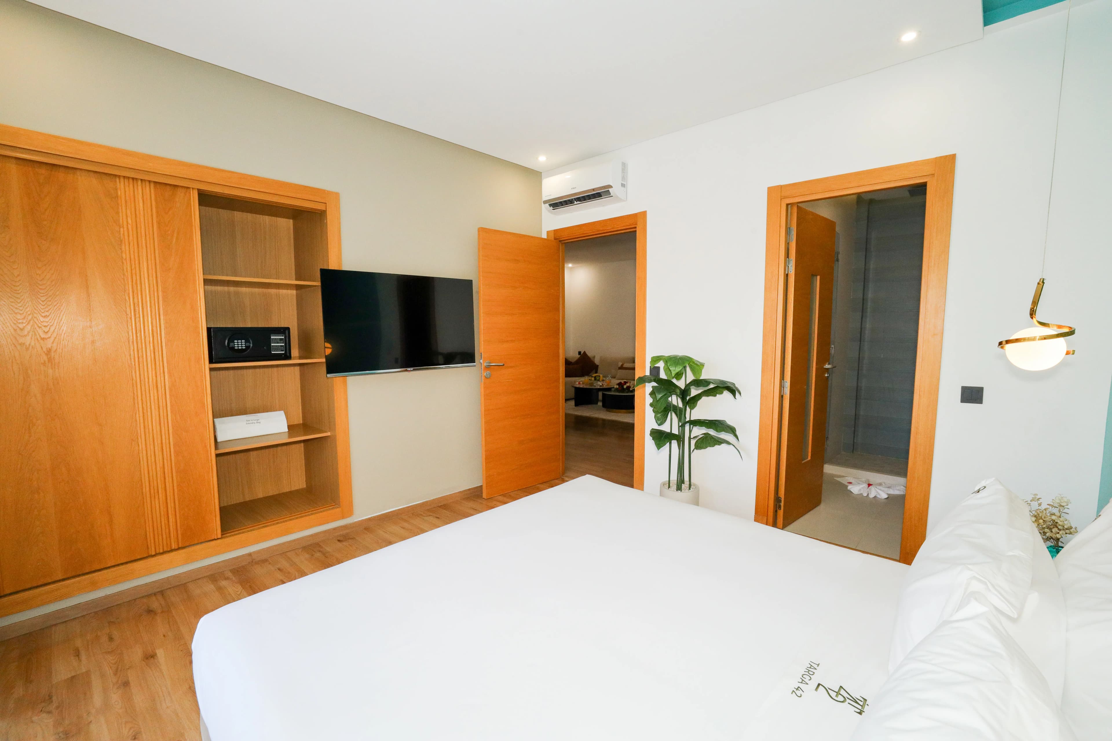 Suite T42 6